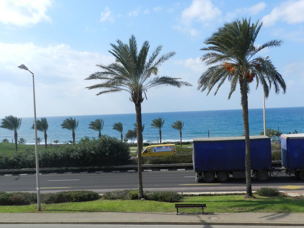 Alexsea Apartment Haifa Room photo