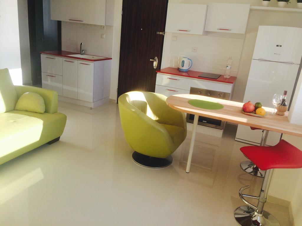 Alexsea Apartment Haifa Room photo